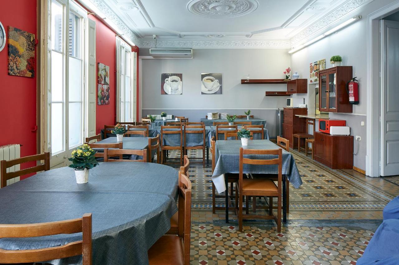 B&B Estudiantes Balmes Барселона Экстерьер фото